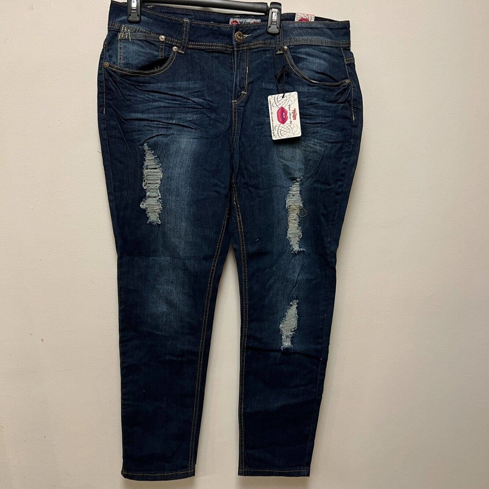 NWT What About Me 'WAM' Womens Denim Jeans 18/19W Distressed Embroidered Stretch